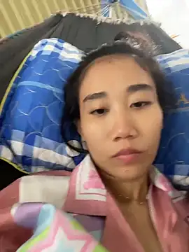 Candy 111 online show from 4, 12, 2025