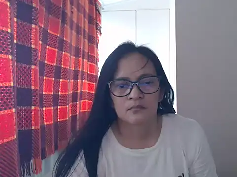 Kinkybela2025 online show from 12, 4, 2026