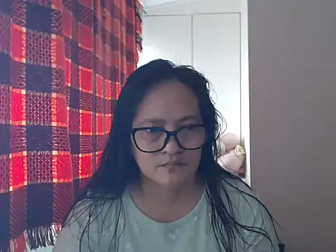 Kinkybela2025 online show from 15, 4, 2026