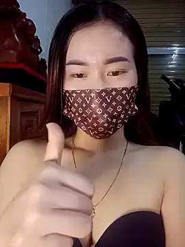 Snapshot of Family-Lovee chatting on 14, 11, 2025 Family-Lovee online show from 14, 11, 2025