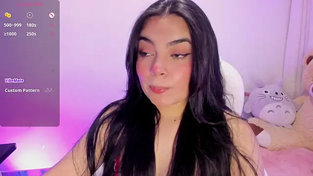 Snapshot of summersunset chatting on 17, 12, 2025 summersunset online show from 17, 12, 2025