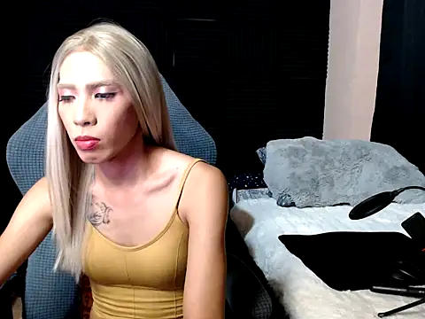 Snapshot of VictoriaAsianMistress chatting on 6, 4, 2026 VictoriaAsianMistress online show from 6, 4, 2026