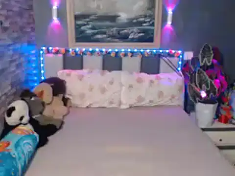 HotNathalie6900 online show from 4, 2, 2026