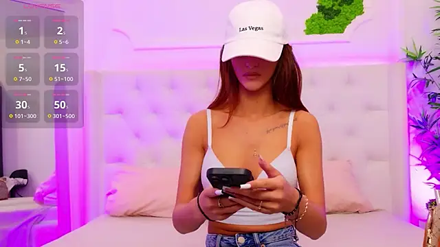 ElisaCharm online show from 8, 4, 2026