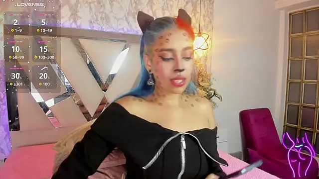 Snapshot of Cristall_ravven chatting on 22, 10, 2025 Cristall ravven online show from 22, 10, 2025