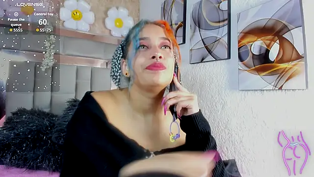 Snapshot of Cristall_ravven chatting on 18, 11, 2025 Cristall ravven online show from 18, 11, 2025