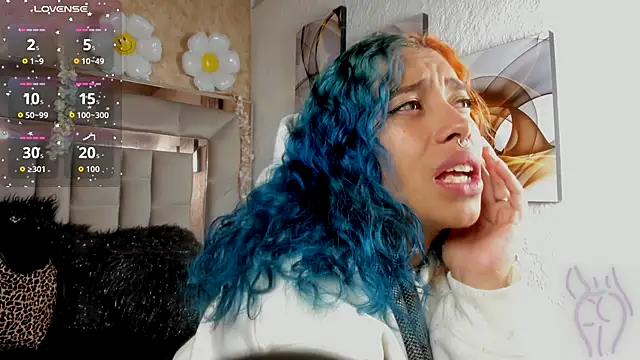 Snapshot of Cristall_ravven chatting on 16, 12, 2025 Cristall ravven online show from 16, 12, 2025