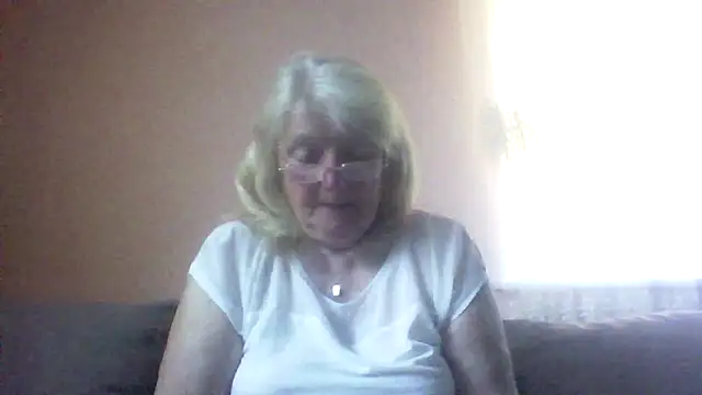 AmyLove353 online show from 20, 5, 2026