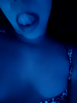 Snapshot of YANKERAPUNZEL chatting on 2, 11, 2025 YANKERAPUNZEL online show from 2, 11, 2025