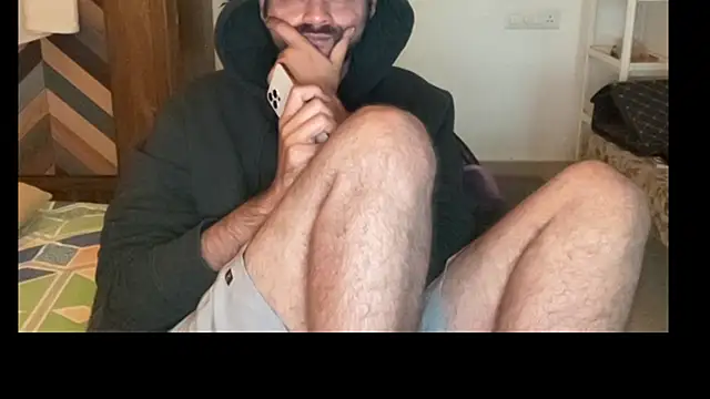 Snapshot of MakeMeAwareAah chatting on 15, 12, 2025 MakeMeAwareAah online show from 15, 12, 2025