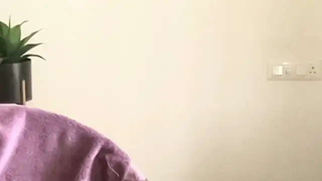 Snapshot of MakeMeAwareAah chatting on 16, 12, 2025 MakeMeAwareAah online show from 16, 12, 2025