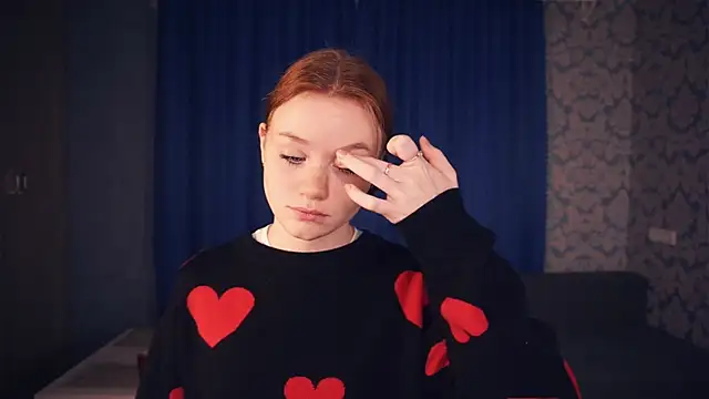 KarlynGow online show from 11, 11, 2025