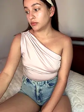 Talia Bonet online show from 15, 11, 2025