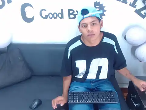 Snapshot of Yordi_Alpha chatting on 28, 10, 2025 Yordi Alpha online show from 28, 10, 2025