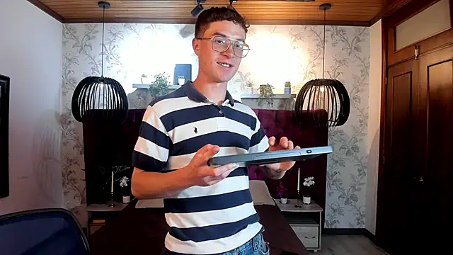 Snapshot of Lil_James chatting on 6, 5, 2026 Lil James online show from 6, 5, 2026