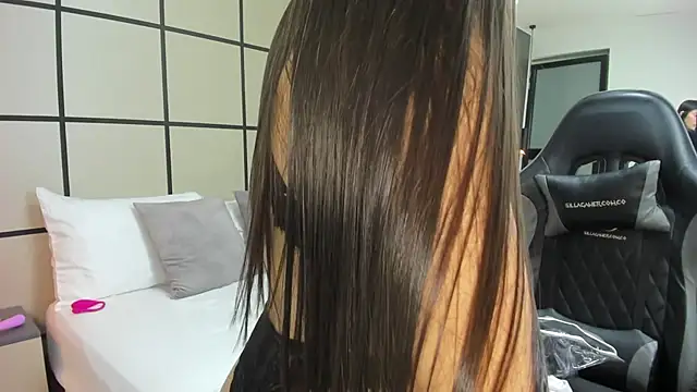 Snapshot of mia_collins96 chatting on 28, 10, 2025 mia collins96 online show from 28, 10, 2025