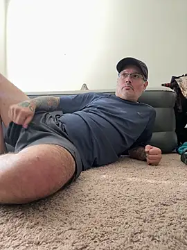 Snapshot of D13ON3L chatting on 9, 11, 2025 D13ON3L online show from 9, 11, 2025