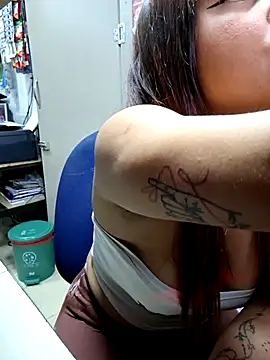 Snapshot of TamySweet69 chatting on 4, 11, 2025 TamySweet69 online show from 4, 11, 2025