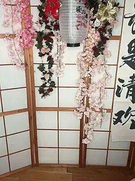 yum3doll online show from 3, 12, 2025