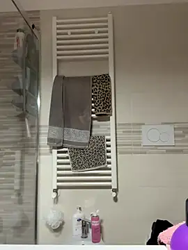 Snapshot of gatitalocahot chatting on 22, 12, 2025 gatitalocahot online show from 22, 12, 2025