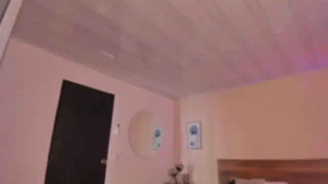 YariRose online show from 17, 12, 2025