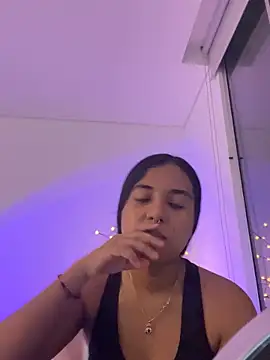 aly nicols online show from 30, 11, 2025