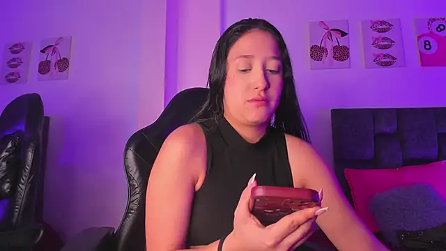 Snapshot of kittymonroe1 chatting on 23, 5, 2026 kittymonroe1 online show from 23, 5, 2026