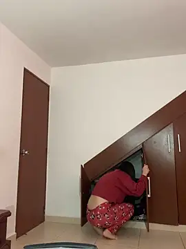 Snapshot of Selena_Roa chatting on 2, 11, 2025 Selena Roa online show from 2, 11, 2025