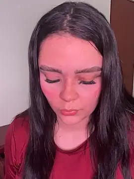 Snapshot of Selena_Roa chatting on 16, 11, 2025 Selena Roa online show from 16, 11, 2025