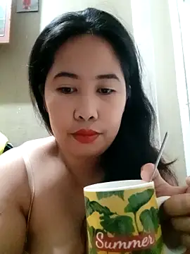 Creamy Pussycat28 online show from 24, 11, 2025