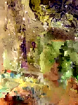 Snapshot of kutekiwi chatting on 18, 12, 2025 kutekiwi online show from 18, 12, 2025