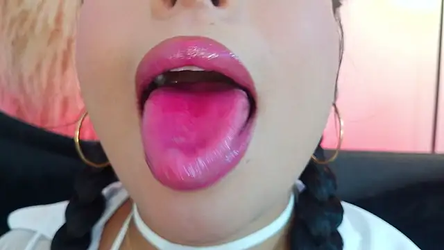 mia roux1 online show from 28, 3, 2026