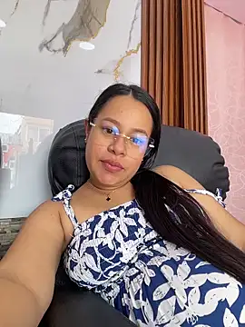 PaulaCruz01 online show from 27, 2, 2026