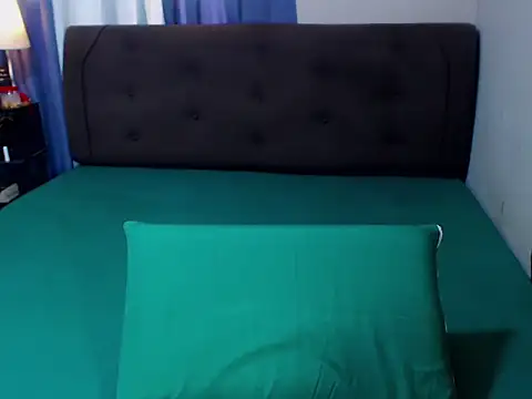 Snapshot of amalia92 chatting on 28, 11, 2025 amalia92 online show from 28, 11, 2025