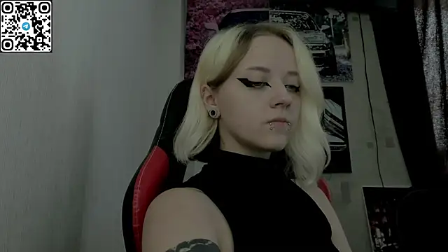 Holy Mistress S online show from 14, 7, 2026