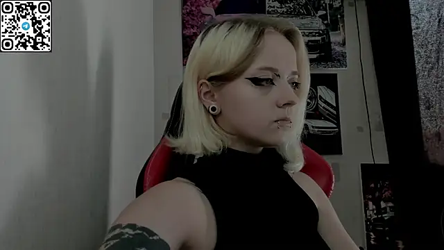 Holy Mistress S online show from 18, 7, 2026