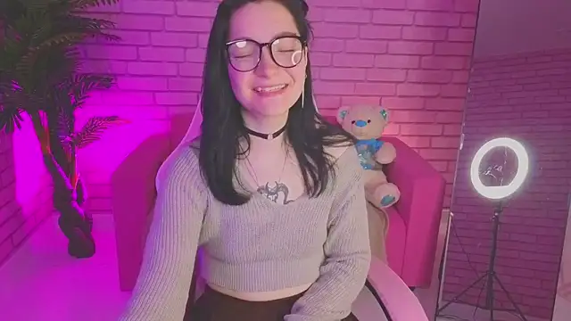 Snapshot of Linda_Sweetiest chatting on 21, 11, 2025 Linda Sweetiest online show from 21, 11, 2025