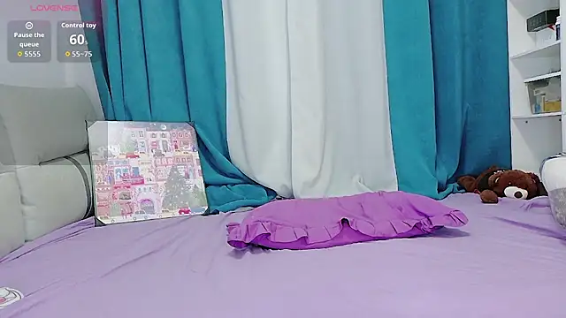 Snapshot of BK_PINK1021 chatting on 26, 11, 2025 BK PINK1021 online show from 26, 11, 2025