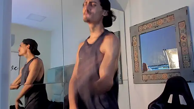 Snapshot of Mr_Strike chatting on 6, 11, 2025 Mr Strike online show from 6, 11, 2025