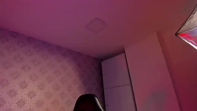 Snapshot of Mr_Strike chatting on 23, 11, 2025 Mr Strike online show from 23, 11, 2025