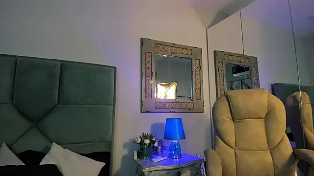 Snapshot of Mr_Strike chatting on 27, 11, 2025 Mr Strike online show from 27, 11, 2025