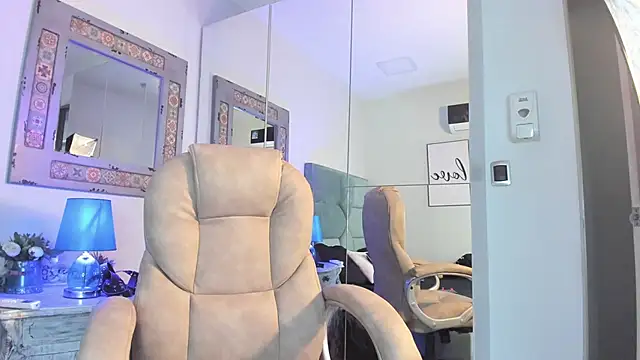 Snapshot of Mr_Strike chatting on 30, 11, 2025 Mr Strike online show from 30, 11, 2025