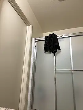 maddfreak0 online show from 17, 12, 2025