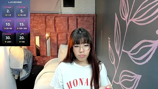 Snapshot of Chloe__Brooks_ chatting on 22, 10, 2025 Chloe  Brooks  online show from 22, 10, 2025