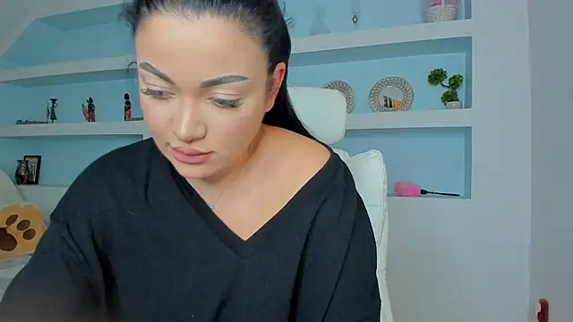 Snapshot of juliexxx chatting on 27, 11, 2025 juliexxx online show from 27, 11, 2025