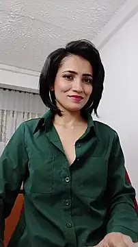 Snapshot of chloehanna chatting on 5, 11, 2025 chloehanna online show from 5, 11, 2025