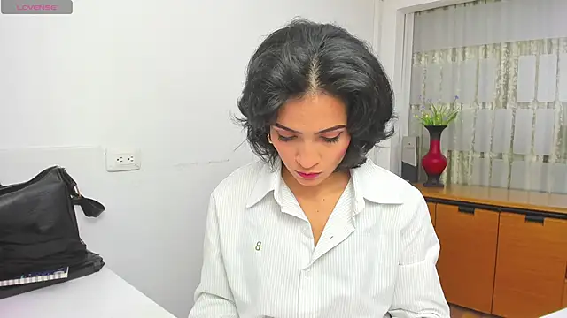 Snapshot of chloehanna chatting on 11, 11, 2025 chloehanna online show from 11, 11, 2025