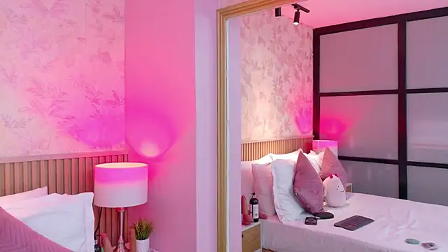 AdelineJhones online show from 20, 12, 2025