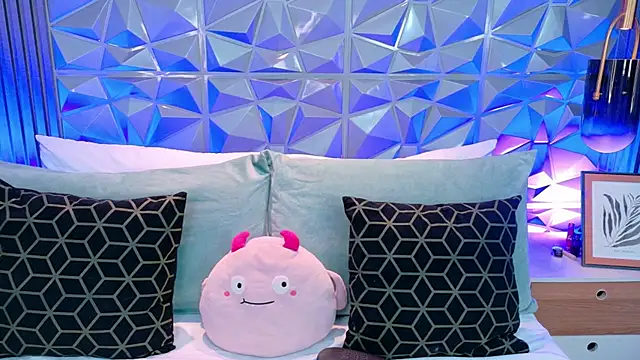 AdelineJhones online show from 9, 4, 2026