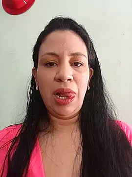 Snapshot of LeilaTaylor chatting on 22, 12, 2025 LeilaTaylor online show from 22, 12, 2025